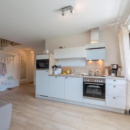 Ferienwohnungen Haus Am Strand 青斯特 外观 照片