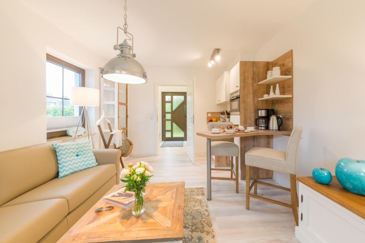 Ferienwohnungen Haus Am Strand 青斯特 外观 照片