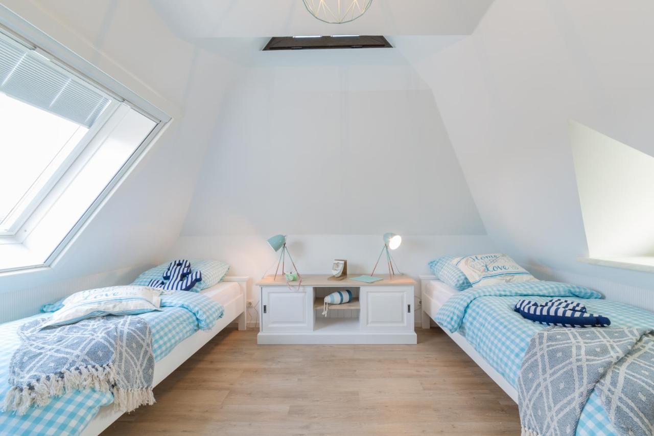 Ferienwohnungen Haus Am Strand 青斯特 外观 照片