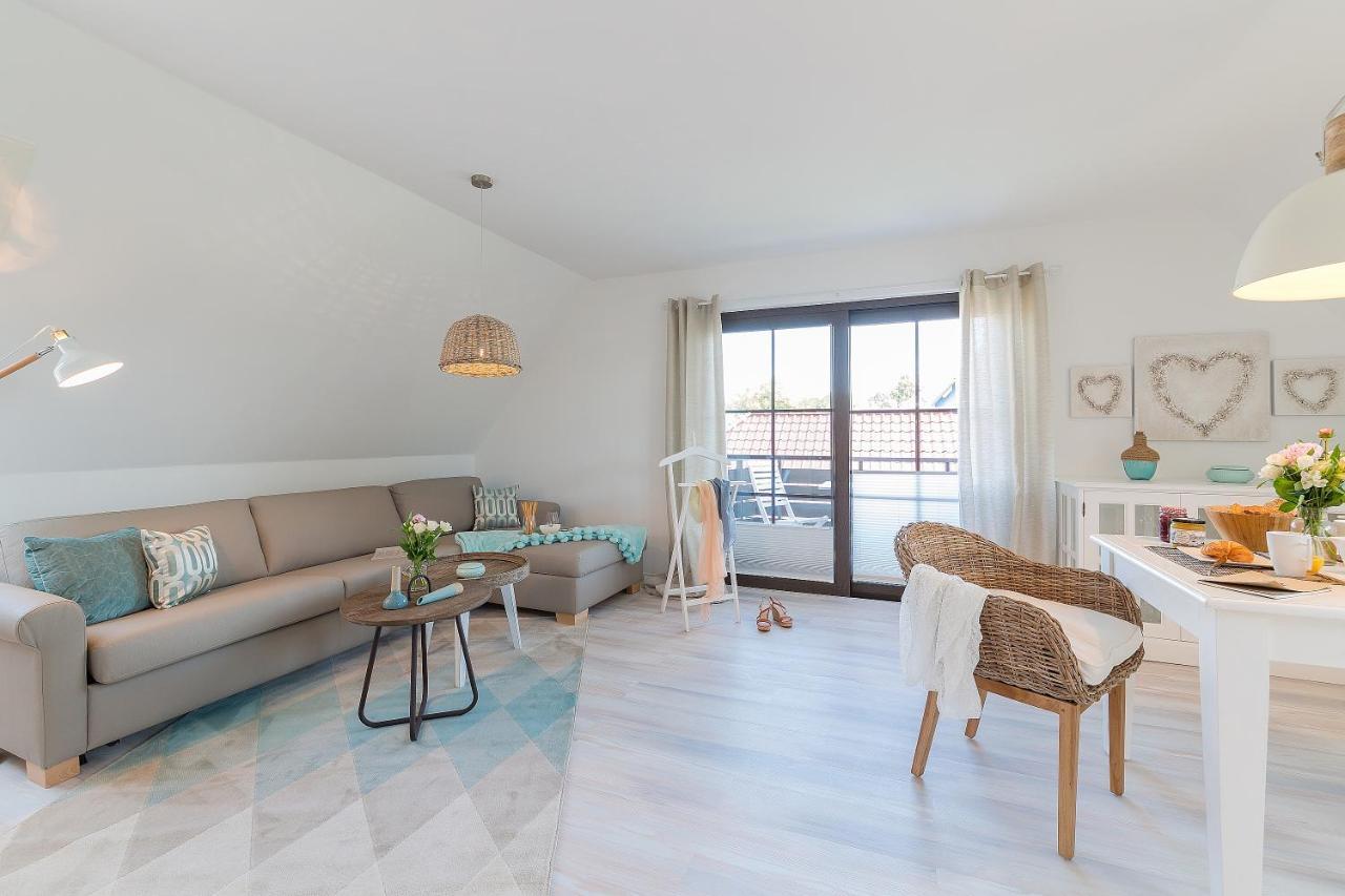 Ferienwohnungen Haus Am Strand 青斯特 外观 照片
